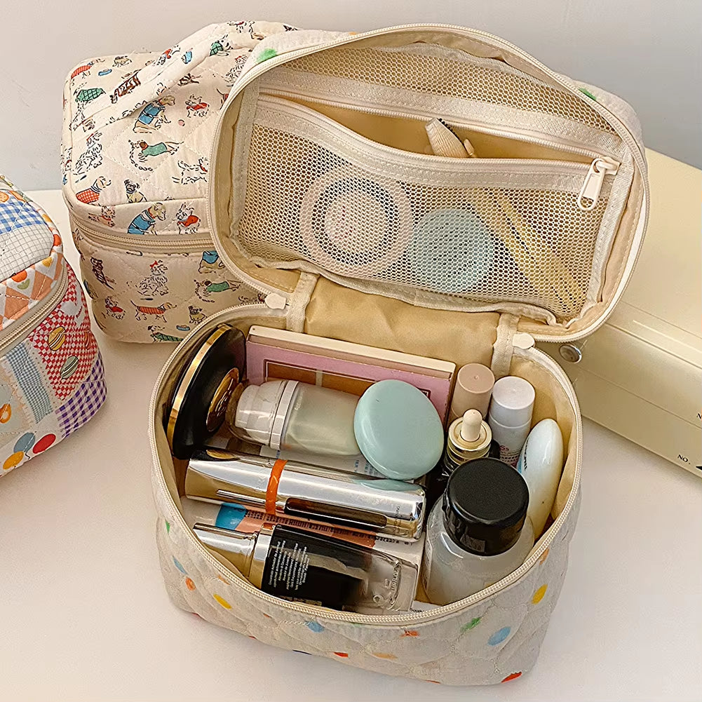 Quilting Padded Cosmetic Organizer Women'S Floral Pattern Makeup Bag Cotton Cute Toiletry Pouch Ladies Travel Zipper Storsge Bag