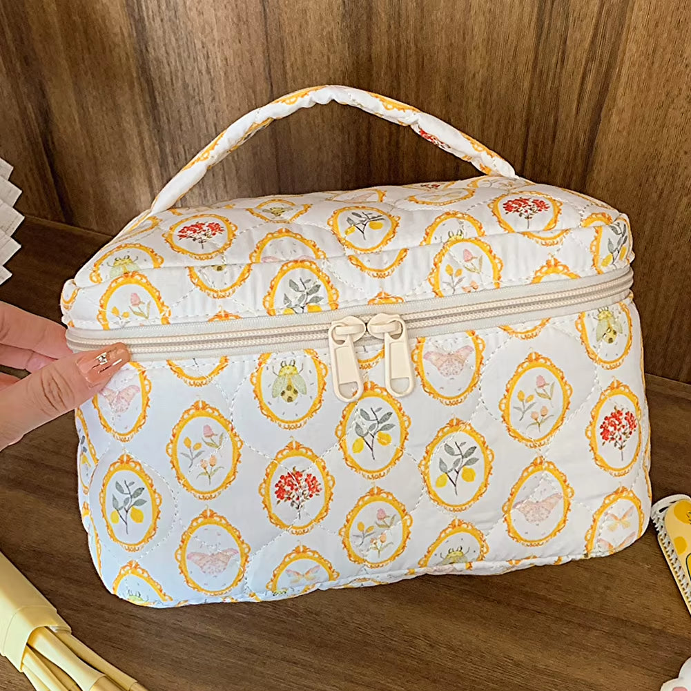 Quilting Padded Cosmetic Organizer Women'S Floral Pattern Makeup Bag Cotton Cute Toiletry Pouch Ladies Travel Zipper Storsge Bag